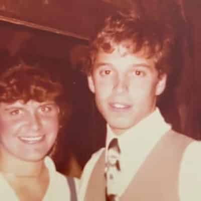 An old picture of two Navigator students